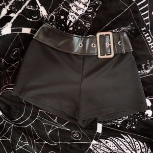 🖤 VINTAGE Edgy Moto Shorts 🖤